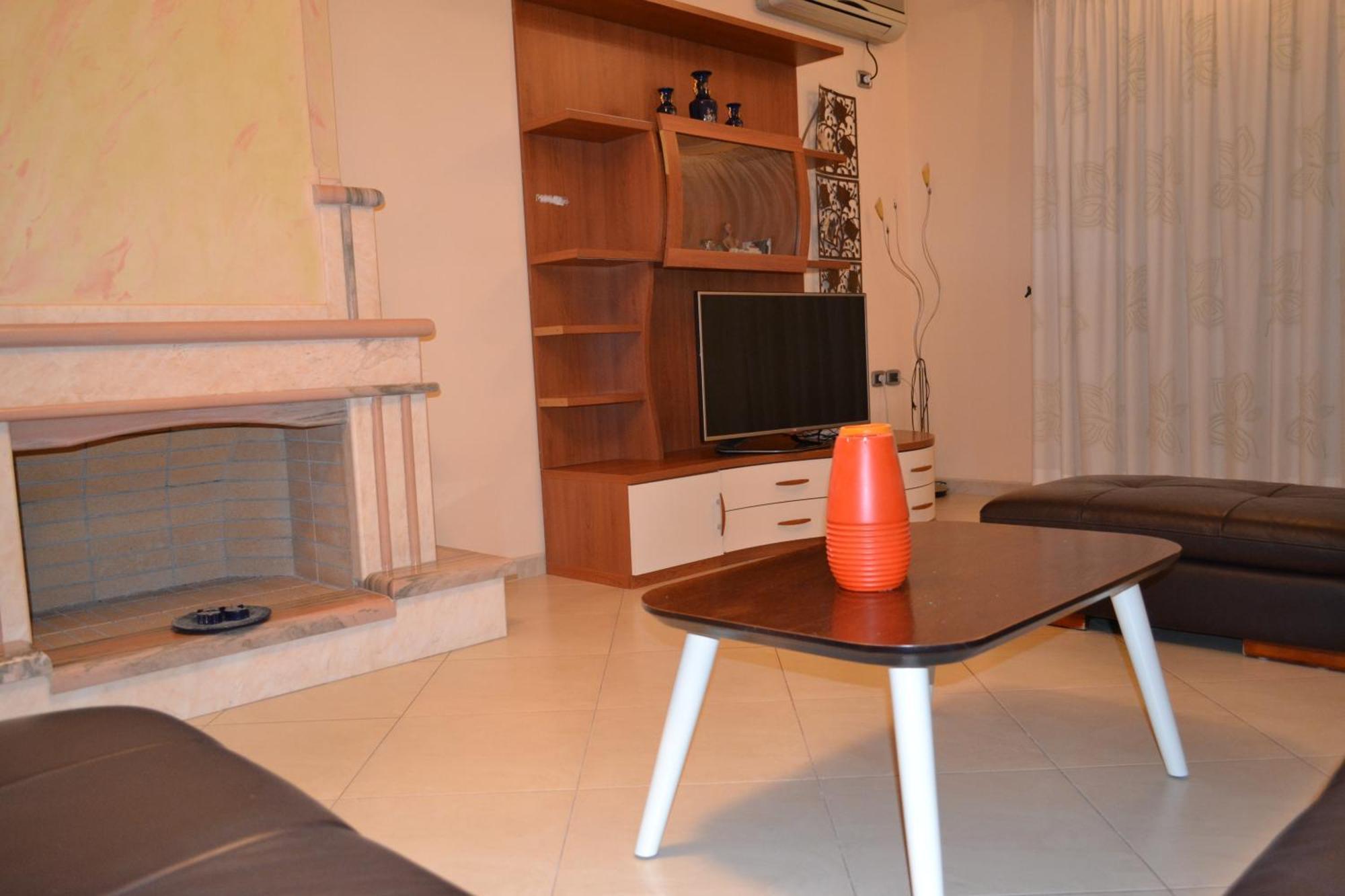 Penthouse Terrace View 4br In The Heart Apartamento Vlorë