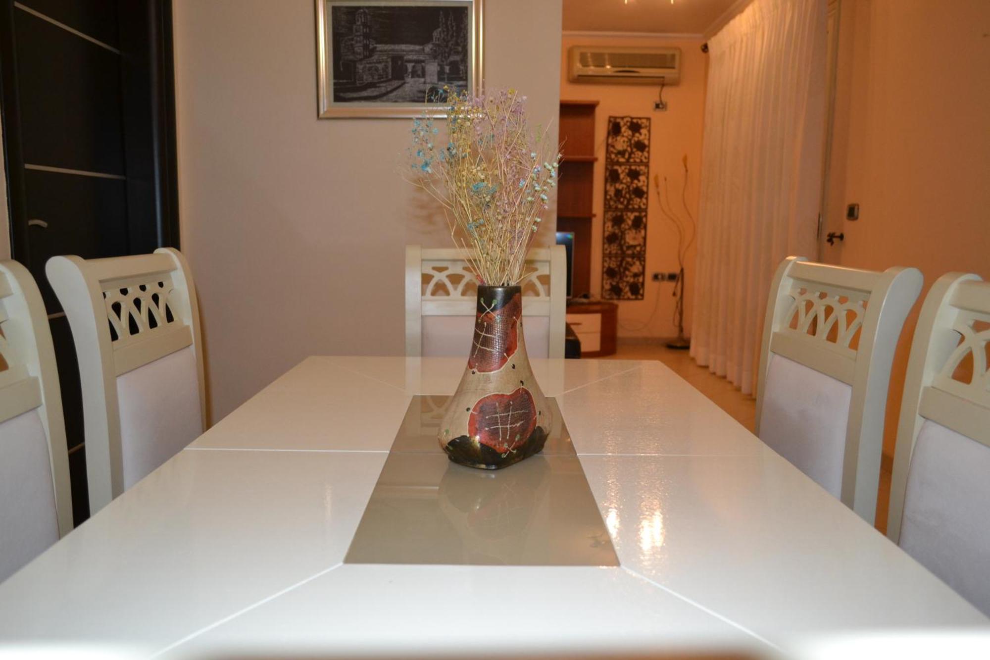 Penthouse Terrace View 4br In The Heart Vlorë