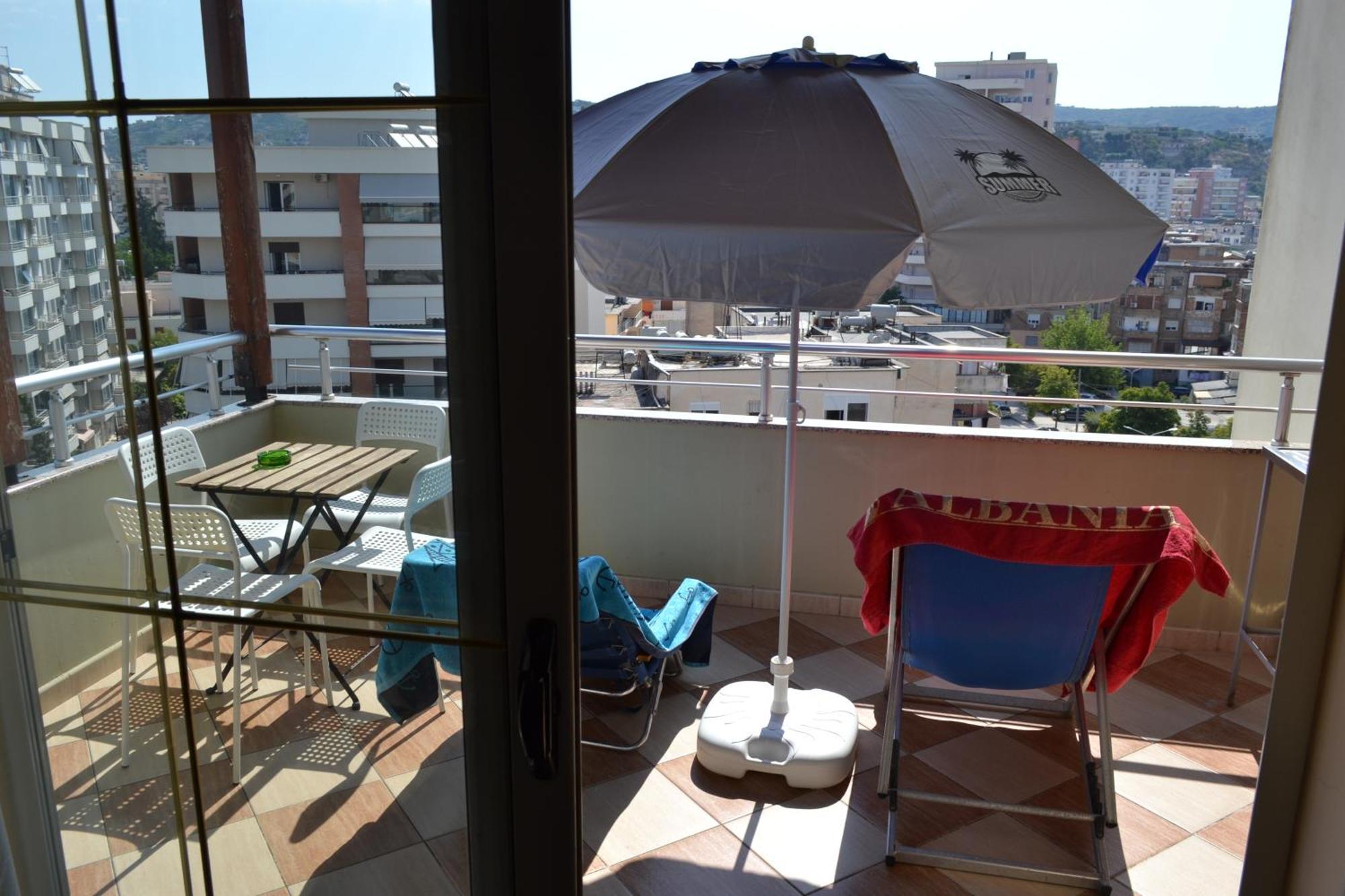 Penthouse Terrace View 4br In The Heart