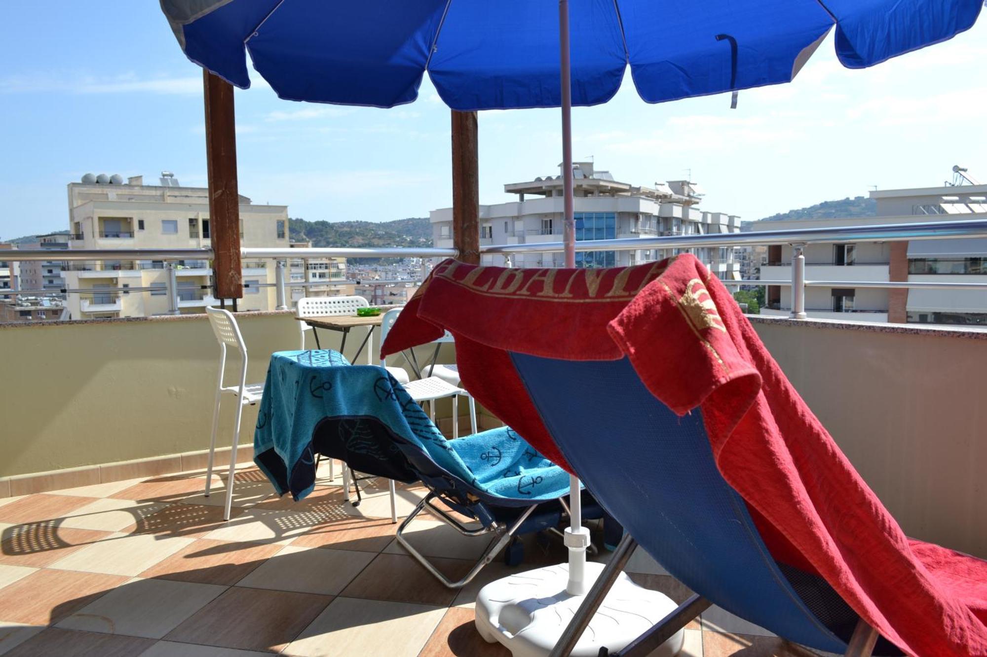Penthouse Terrace View 4br In The Heart Appartamento Vlorë