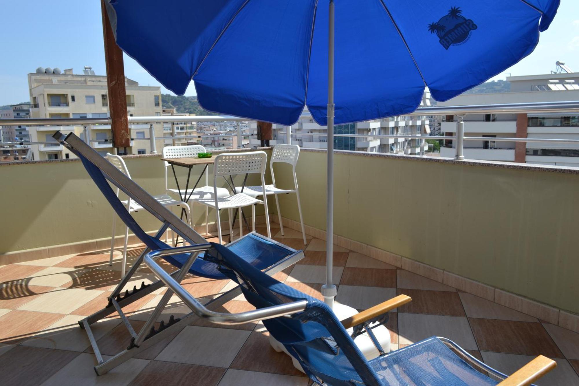 Penthouse Terrace View 4br In The Heart Vlorë