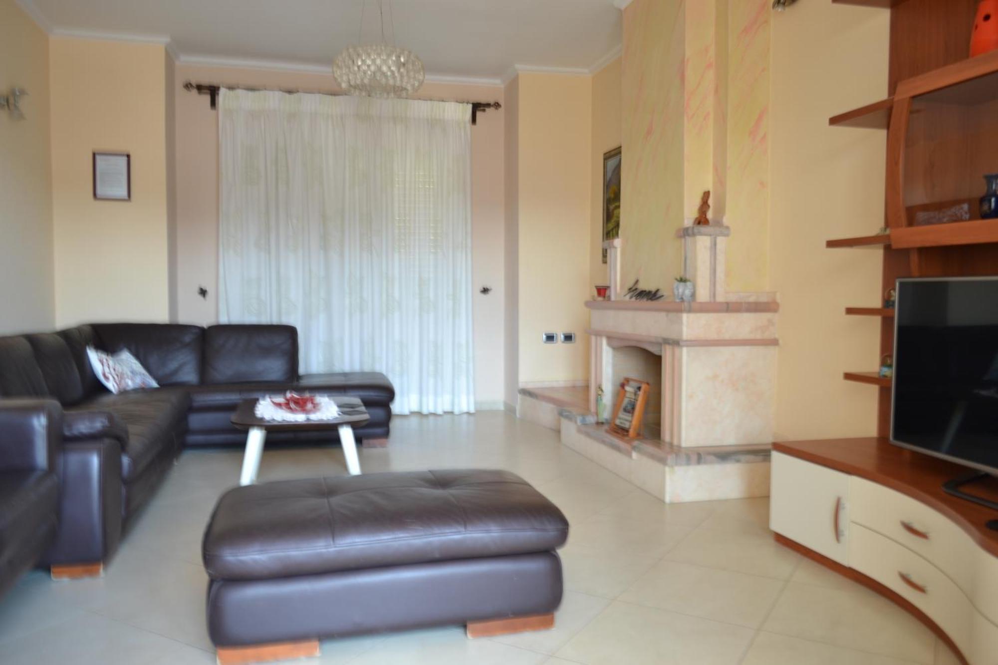 Penthouse Terrace View 4br In The Heart Appartamento *