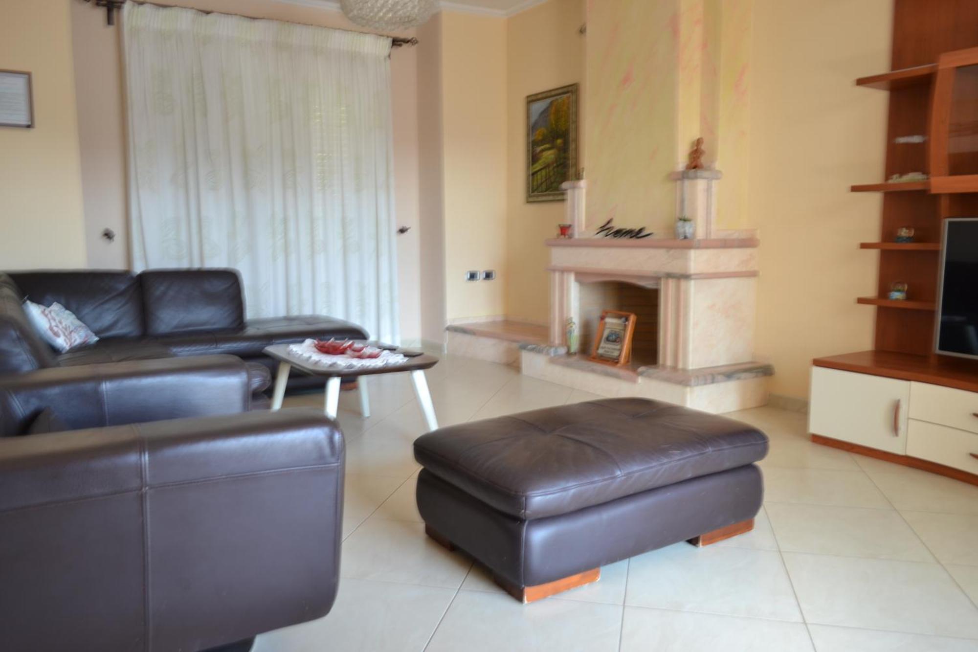 Penthouse Terrace View 4br In The Heart Appartamento