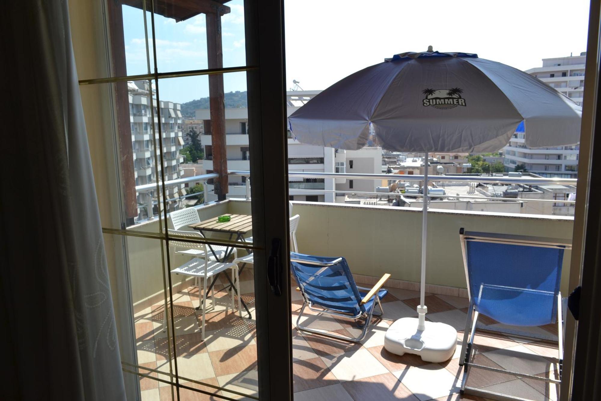 Appartamento Penthouse Terrace View 4br In The Heart Vlorë